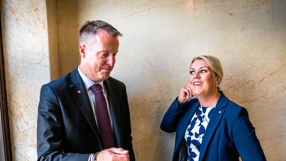 Digitaliseringsminister Anders Ygeman (S) och socialminister Lena Hallengren (S).