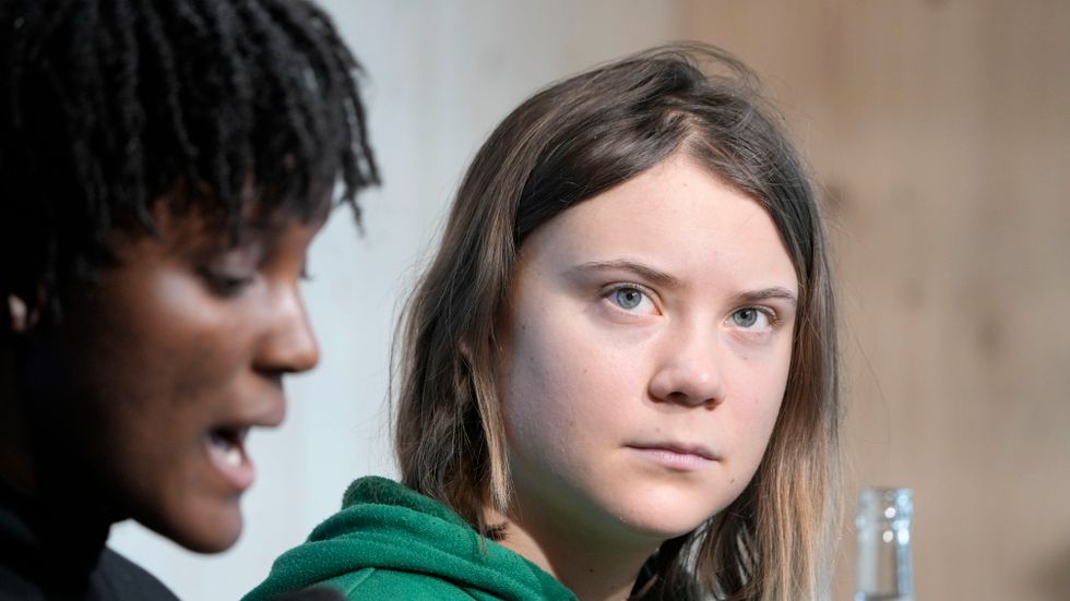 Klimataktivisterna Greta Thunberg och Vanessa Nakate har nu båda nominerats till Nobels fredspris. Bilden är från en presskonferens vid Världsekonomiskt forum i Davos, Schweiz, tidigare i januari.