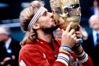 Björn Borg efter en av sina Wimbledonsegrar.