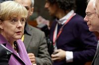 Tysklands förbundskansler Angela Merkel samtalar i Bryssel under fredagen.