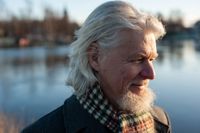 Lars Andersson, född 1954 i Karlskoga, är författare. Han har skrivit ett trettiotal romaner, senast den kritikerrosade ”Nu” (2021).