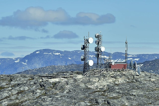 A telecommunications antenna in Greenland. Submarine cables connect the country's fiber network with Canada to the west and Iceland to the east.