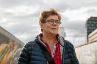 I SvD:s serie om Tyskland efter Berlinmurens fall möter Lotta Lundberg Maud Grzemba, som flydde från öst till väst. 