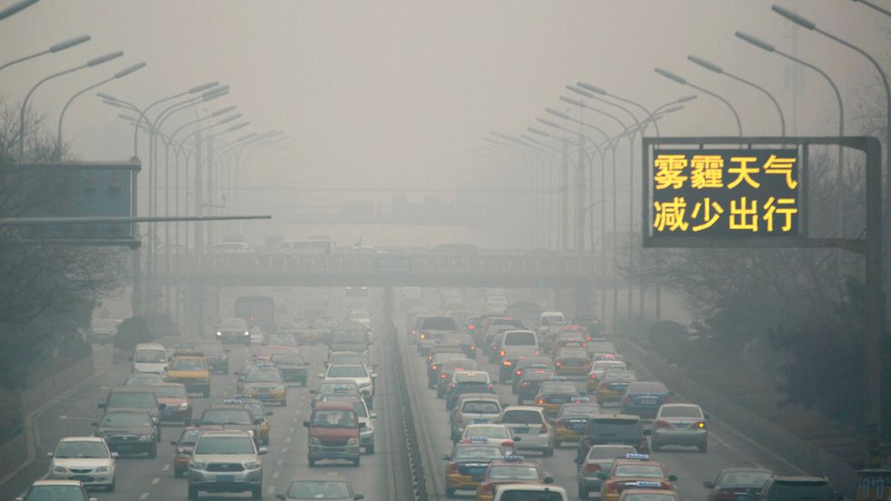 Kinas utsläpp av koldioxid är cirka 28 procent av de totala utsläppen i världen och Sveriges är mindre än 0,2 procent, skriver Ronald Wennersten, Jonas Törnblom och Stefan Anderberg.
