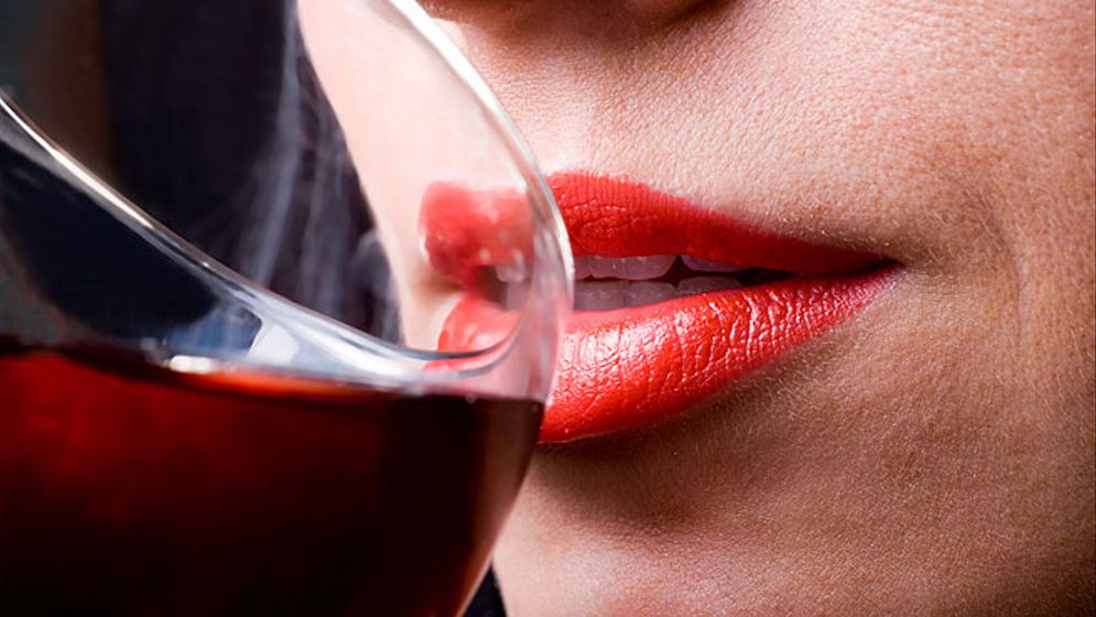 Vilket vin du väljer avslöjar HUR du är som person enligt en forskningsstudie.