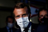 Frankrikes president Emmanuel Macron kan konstatera att arbetslösheten i landet var lägre i juli än i februari, trots pandemin. Bild från i måndags.