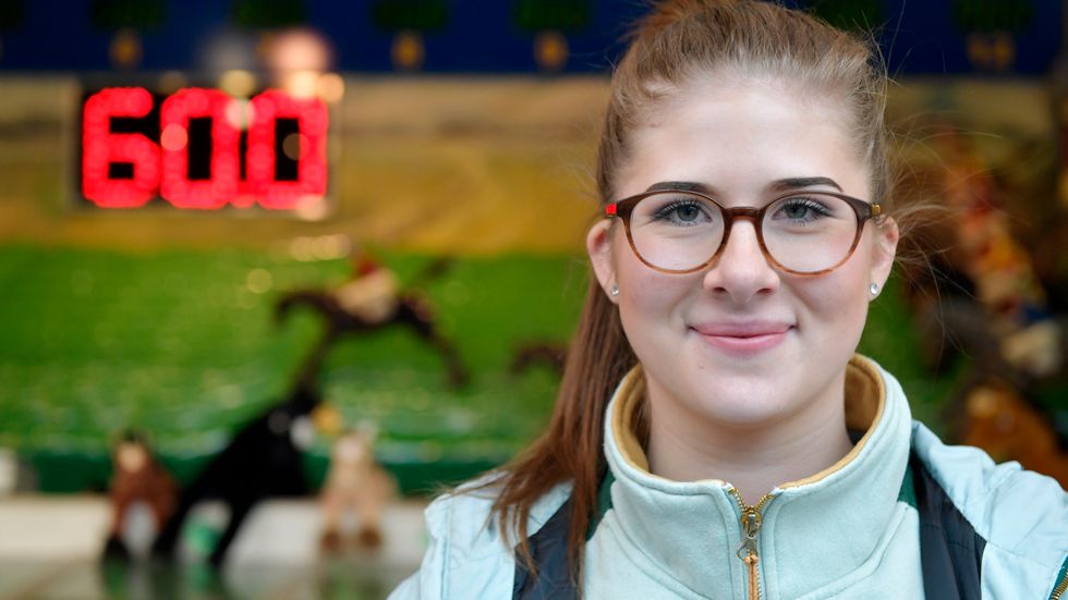 "Det är självklart att jag tackade ja. Jag är skittaggad!", säger Isabell Åström, 19, som har fått sommarjobb på Gröna Lund.