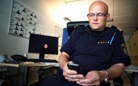 Peter Ågren, chef för ingripandesektionen på Södermalmspolisen i Stockholm, twittrar under namnet IGChefen.