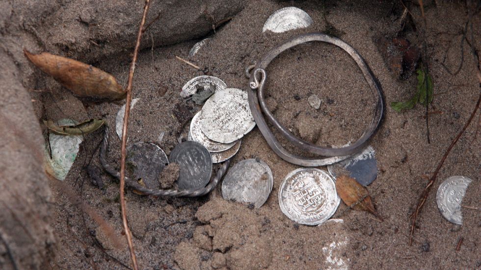 En vikingatida silverskatt som hittades på södra Gotland, i närheten av Sundre kyrka.