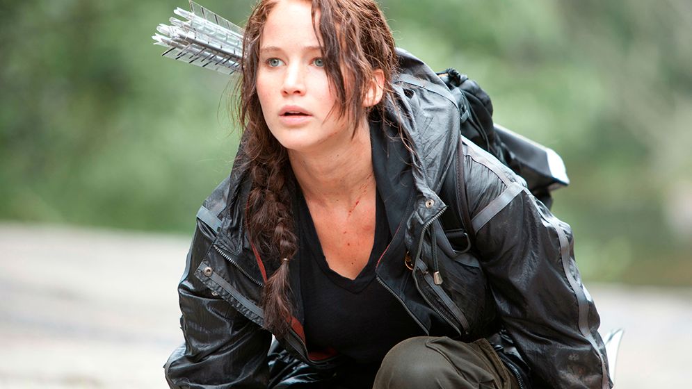 Jennifer Lawrence spelar rebelliska hjältinnan Katniss Everdeen i de grtänslöst poppulära ”Hungerspelen”-filmerna.