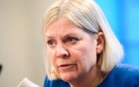 Socialdemokraternas partiledare Magdalena Andersson (S) kommenterar nu Anna Kinberg Batras rekryteringar. Arkivbild.