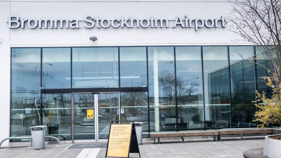Regeringen vill stänga Bromma flygplats och öppna för att bygga bostäder.
