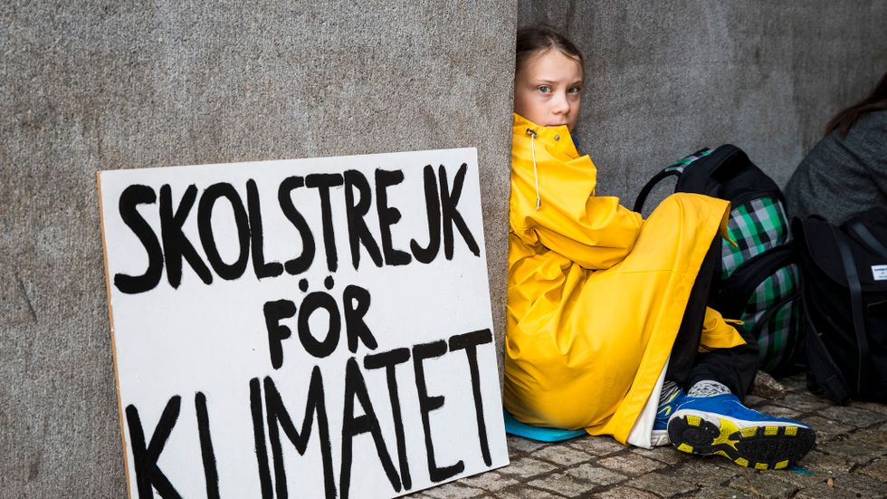 Greta Thunberg utanför riksdagen i augusti förra året.