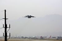 Raketbeskjutningen mot den internationella flygplatsen i Kabul inträffade kort efter att USA:s försvarsminister landat. Arkivbild.