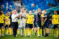 Fotbollslandslaget efter segern över Polen som ger klirr i förbundets kassa.