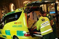 En person skadades i samband med skottlossning på Stureplan vid midnatt, natten till lördagen.