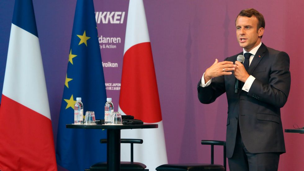 Frankrikes president Emmanuel Macron i Tokyo under torsdagen.