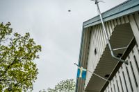 Plötsligt haglar 50 000-kronorsbuden på villan i Trångsund.