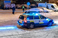 Arkivbild: Polis på plats efter att en man sköts ihjäl i Jakobsberg tidigare i veckan. 
