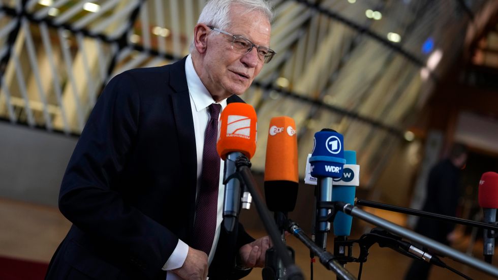 EU:s utrikeschef Josep Borrell oroas över läget i Bosnien-Hercegovina.