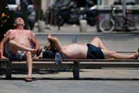 I stora delar av Spanien avbryts arbetsdagen av en runt tre timmar lång paus på eftermiddagen. 