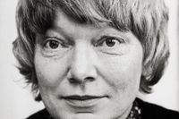 Danska Inger Christensen (1935–2009), var verksam som essäist, dramatiker och framför allt som poet, en av de främsta i sin generation.