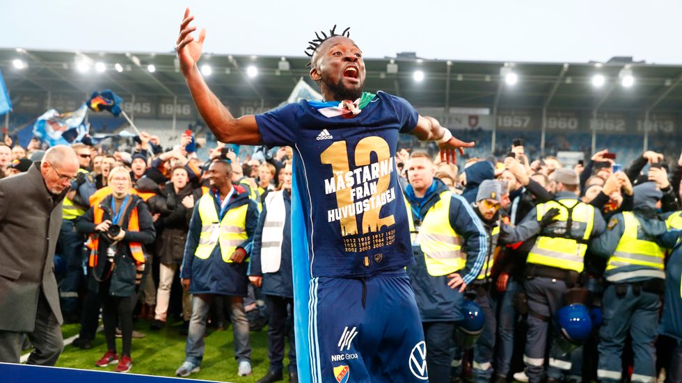 Mohamed Buya Turay firar SM-guldet med Djurgården. Men skyttekungen kan ha dansat sin sista segerdans med Stockholmsklubben.