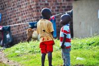 Barn i slumområdet Bwaise i Kampala i Uganda. 