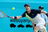 Andy Murray föll i sin comeback mot Nick Kyrgios.