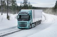 AB Volvo har eldrivna  versioner av alla sina lastbilar. De kan ibland köras i upp till 50 mil under ett arbetspass, förutsatt att de får snabbladda en gång under tiden.