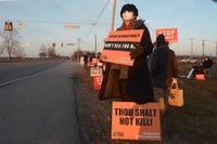 Demonstranter mot dödsstraff nära fängelset i Indiana.