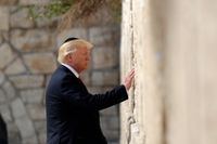 Donald Trump besökte Klagomuren i Jerusalem.