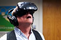 Terapi med hjälp av VR-glasögon kan dämpa brottsdömdas aggressionsproblem. Mannen på bilden har ingenting med artikeln att göra. Arkivbild.