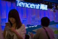 Tencent faller på Hongkongbörsen efter försäjningsstopp. Arkivbild.