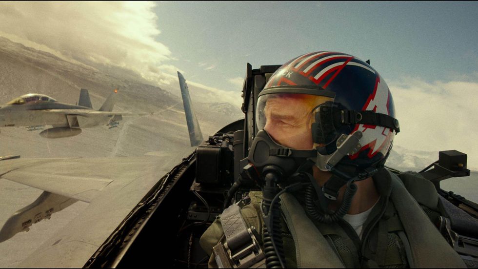 Pilot på pr-uppdrag: Tom Cruise i bioaktuella ”Top gun: Maverick”.
