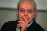 FN:s tidigare generalsekreterare Javier Pérez de Cuéllar i en bild från 1998.