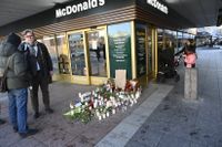 Justitieminister Gunnar Strömmer (M) besökte Vällingby Centrum den 3 januari, efter att en man i 20-årsåldern skjutits ihjäl där några dagar tidigare. 