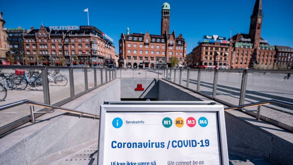 Om det danska samhället ska öppnas är det ett krav att testningen för covid-19 skalas upp, meddelar den danska regeringen som har köpt in tio miljoner snabbtester. Arkivbild.