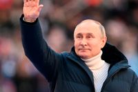 Rysslands president Vladimir Putin under en konsert 18 mars som firade årsdagen av annekteringen av Krimhalvön, som skett i strid med internationell rätt.