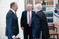 Trump i mötet med Lavrov och Kisljak. Arkivbild.