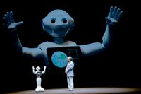 Masayoshi Son, Softbanks koncernchef, har varit intresserad av robotar länge. 2015 framträdde han och pratade med bolagets robot Pepper.