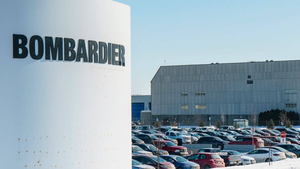 En man i 60-årsåldern som tidigare var anställd vid Bombardier har nu åtalats. Arkivbild från en av företagets anläggningar.