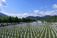 Minnesplats i Potocari nära Srebrenica.
