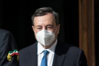 Den förre chefen för Europeiska centralbanken, Mario Draghi, får nu stöd för att bilda en samlingsregering i Italien och bli landets näste premiärminister.